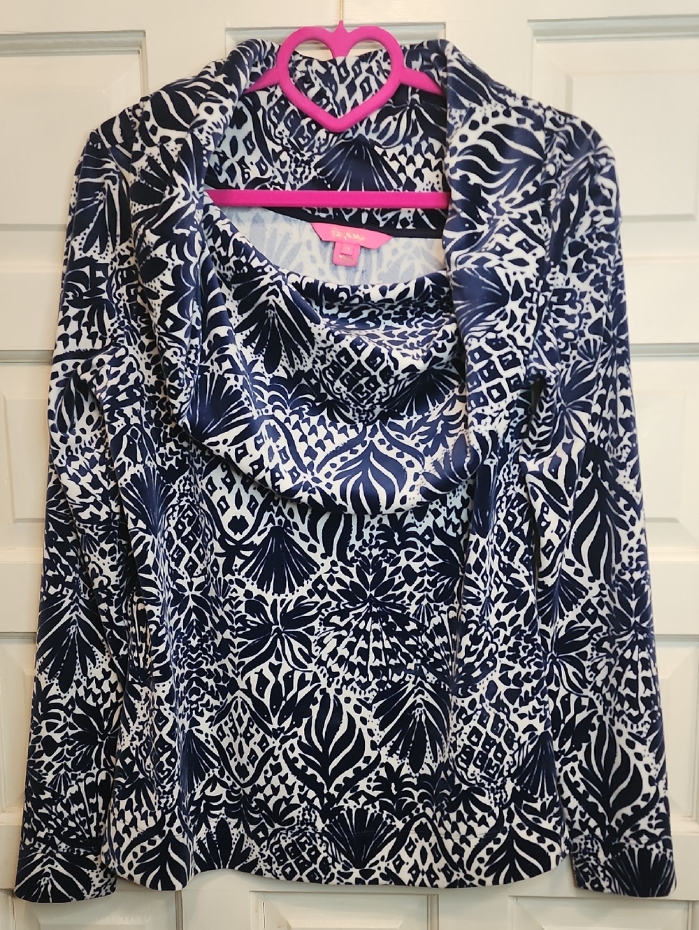 Lilly Pulitzer Navy White Velour Printed Turtle Cowl Neck Sweater So Cozy n Soft